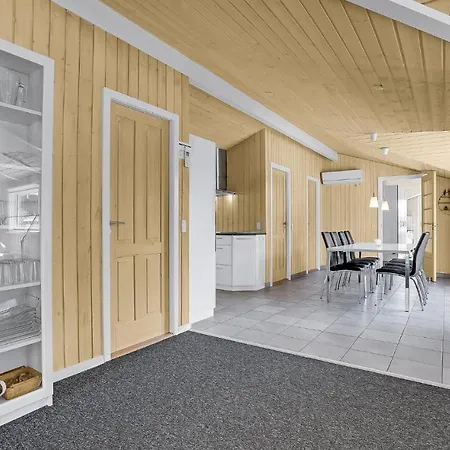 4 Bedroom Beautiful In * Blåvand